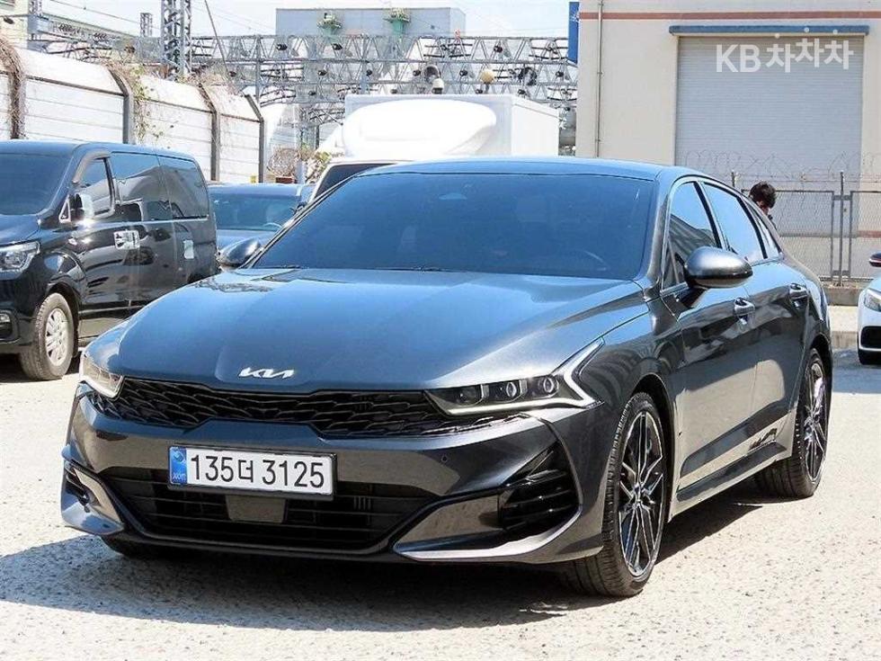 2023 - kia k5