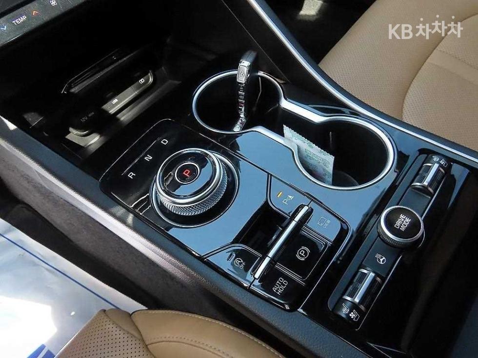 2023 - kia k5