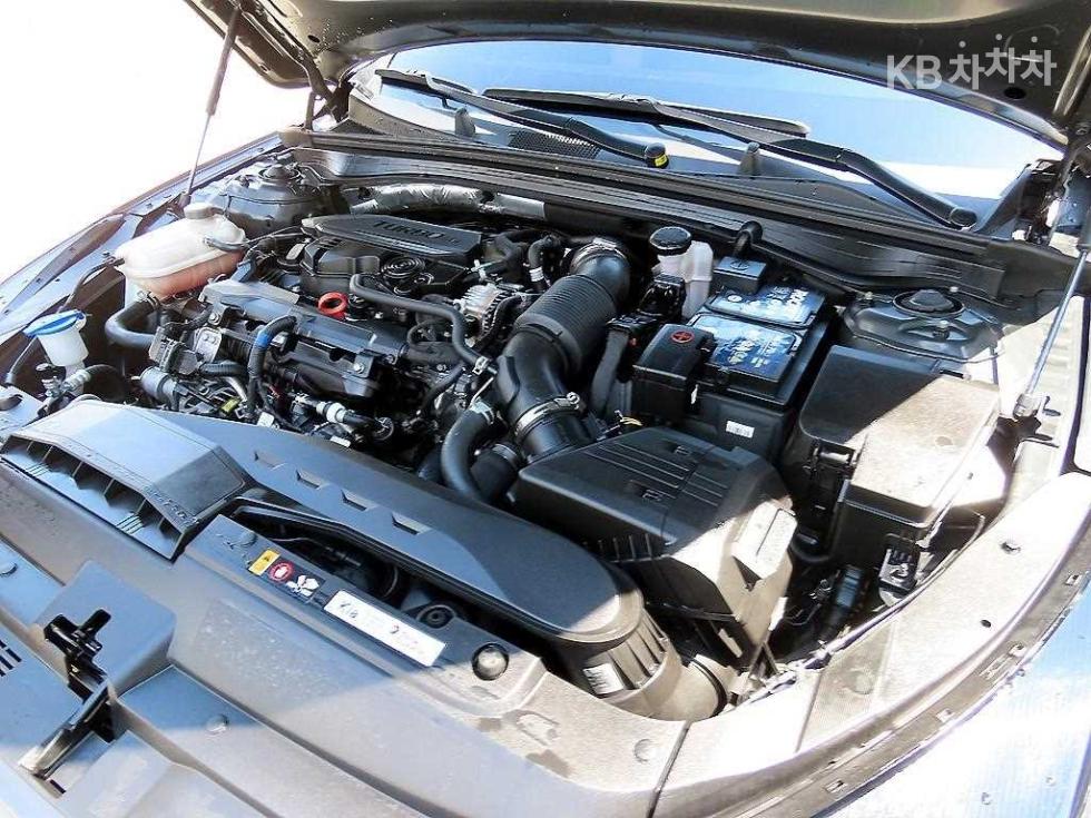 2023 - kia k5