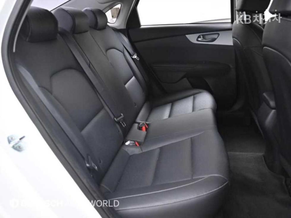 2022 - kia k3
