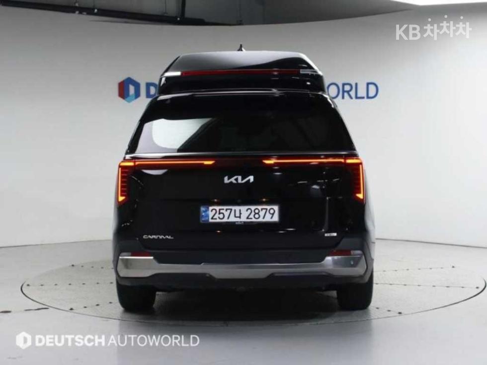 2025 - kia carnival