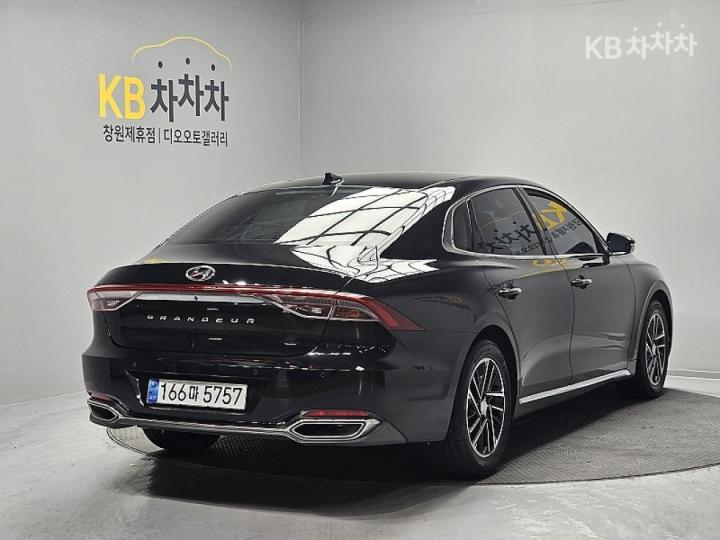 Hyundai Grandeur 2.5 Premium 8