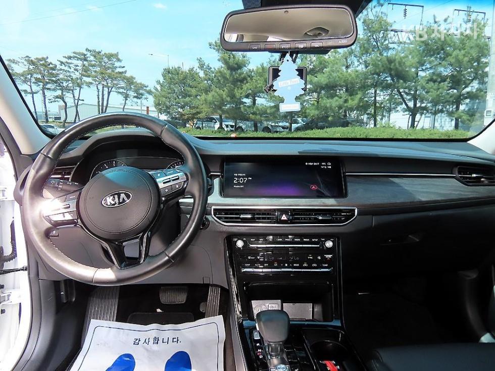 2021 - kia k7