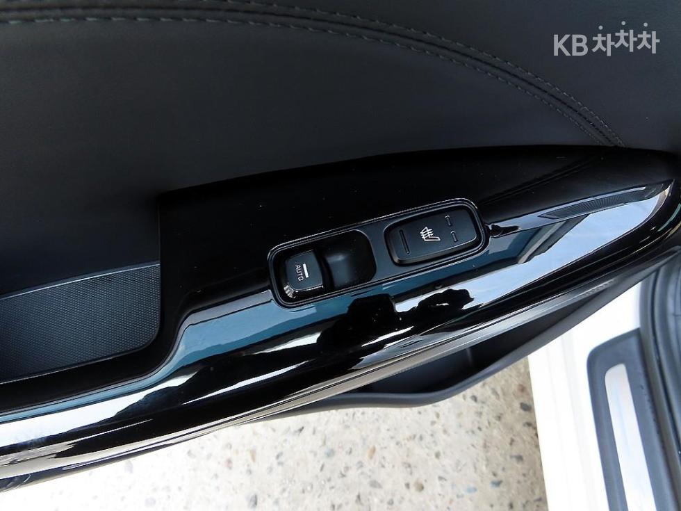 2021 - kia k7