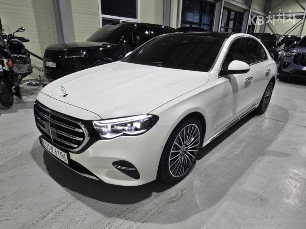 Mercedes-Benz E-klasse — miniaturë 2