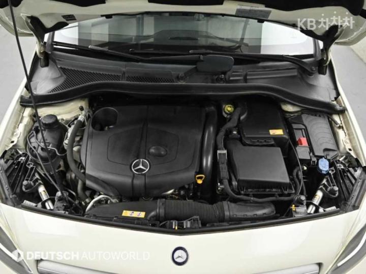 Mercedes-Benz B-Class W246 B200 CDI Base Type 7