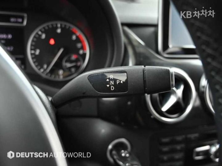 Mercedes-Benz B-Class W246 B200 CDI Base Type 10
