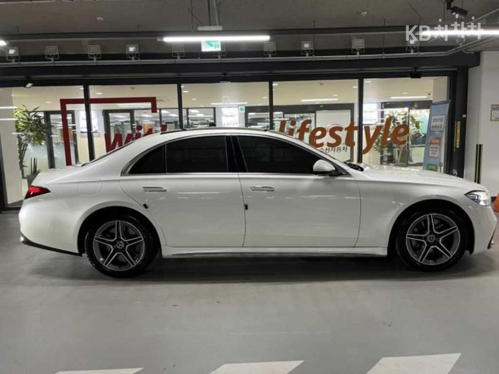 2023 Mercedes-Benz S W223 photo