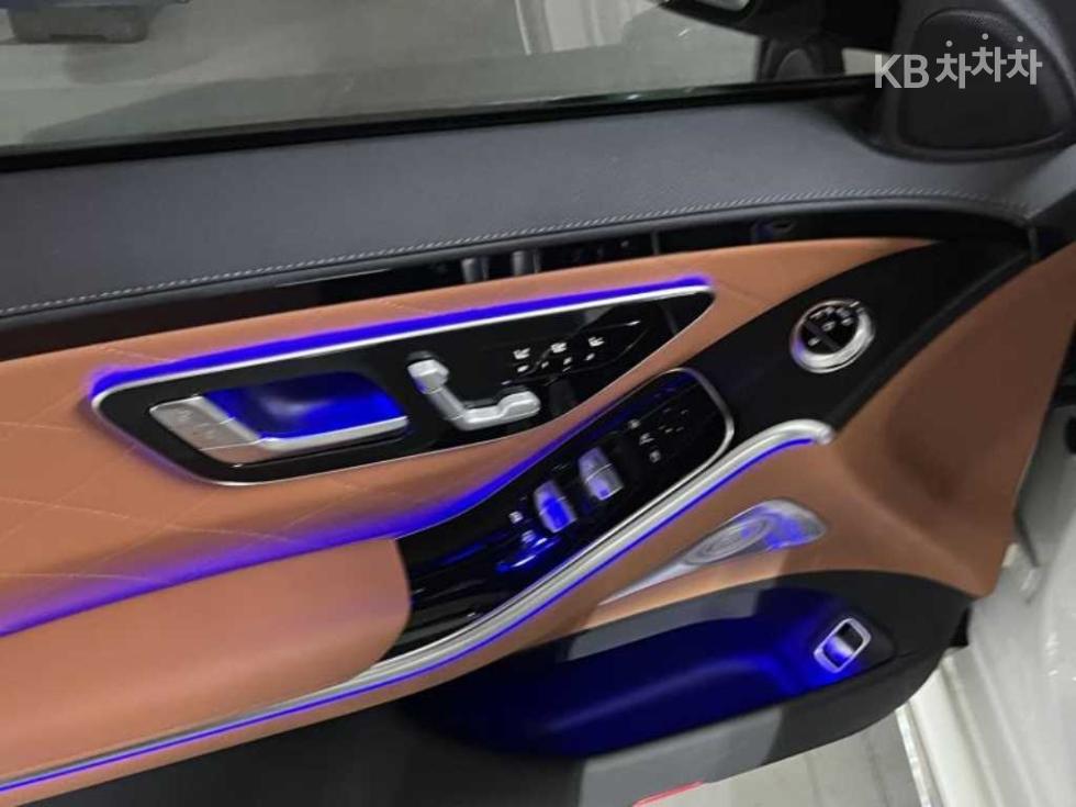 2023 Mercedes-Benz S W223 photo