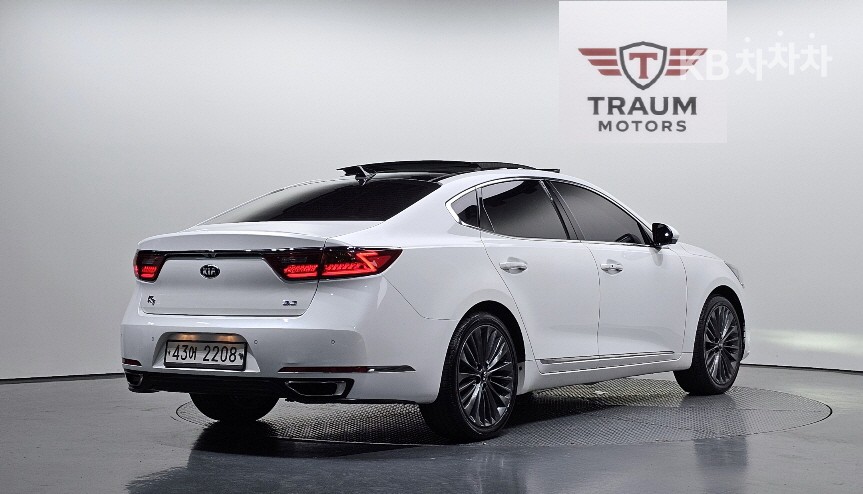 2017 - kia k7