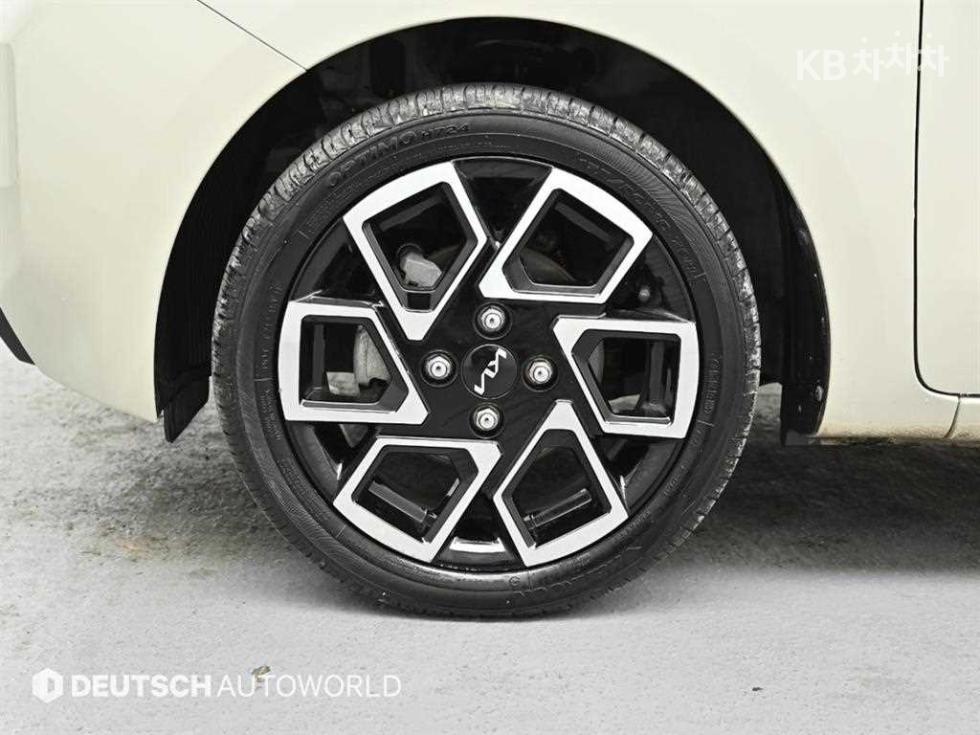 2023 - kia ray