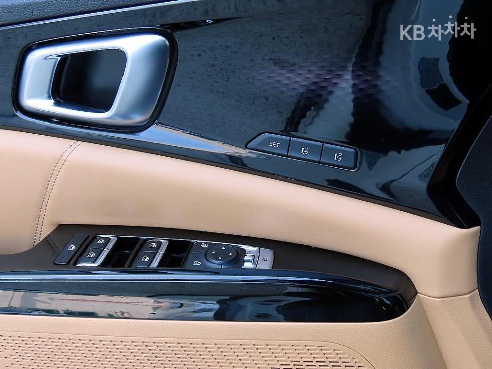2022 - kia carnival