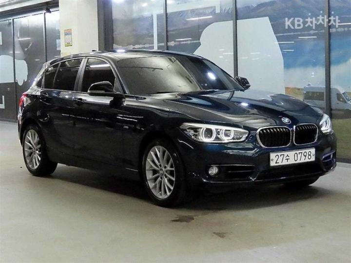 BMW 1 Series New 118d Sport Base Type