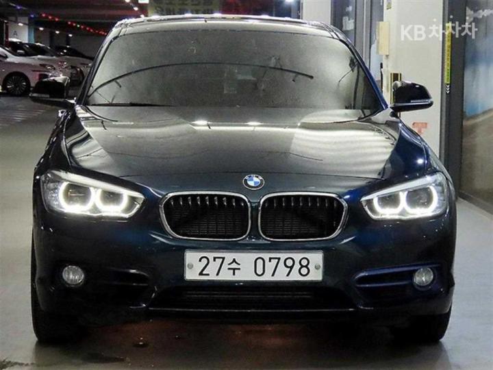 BMW 1 Series New 118d Sport Base Type 3
