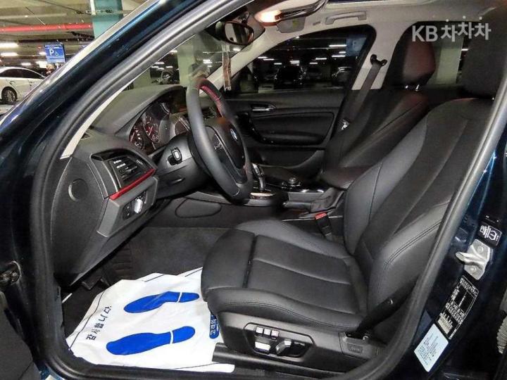 BMW 1 Series New 118d Sport Base Type 7