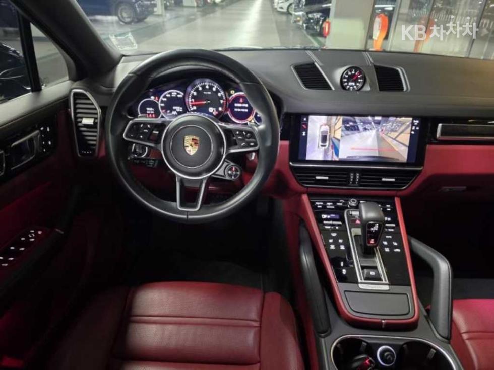 Porsche Cayenne — miniaturë 13