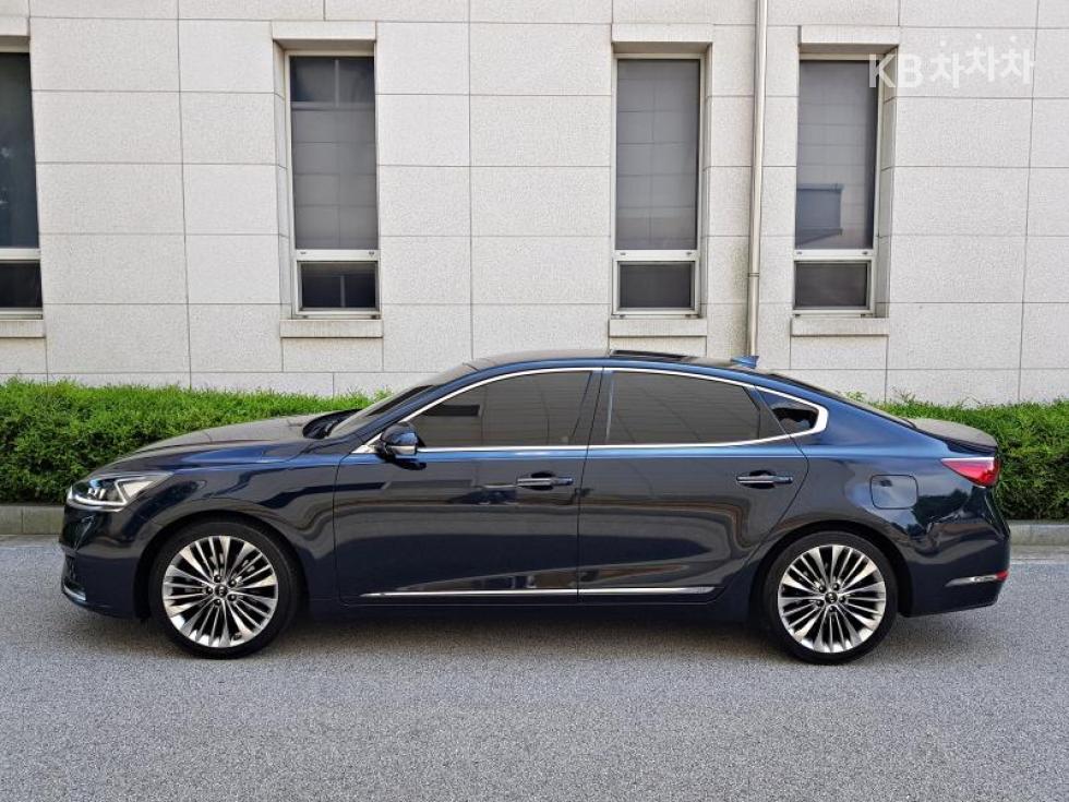 2018 - kia k7