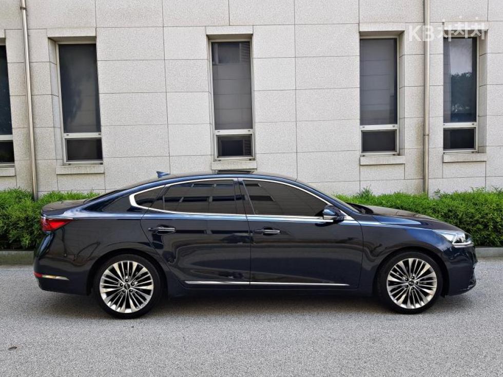 2018 - kia k7