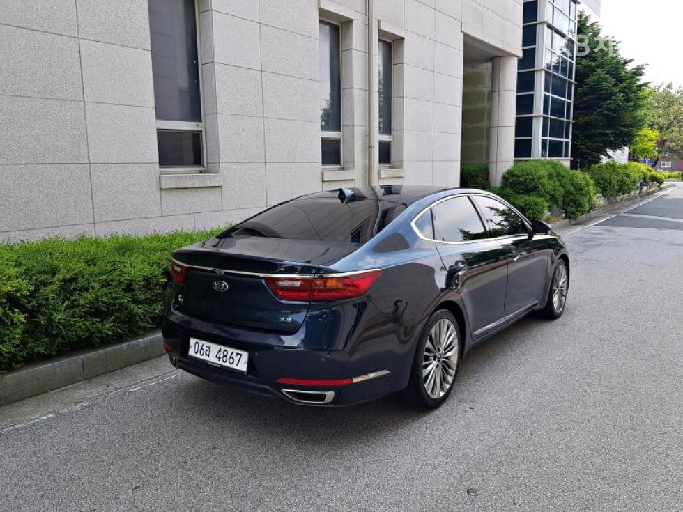 2018 - kia k7