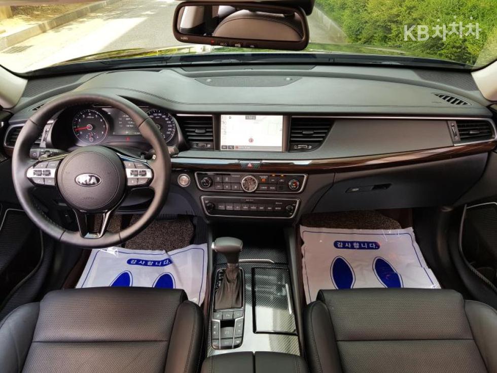 2018 - kia k7