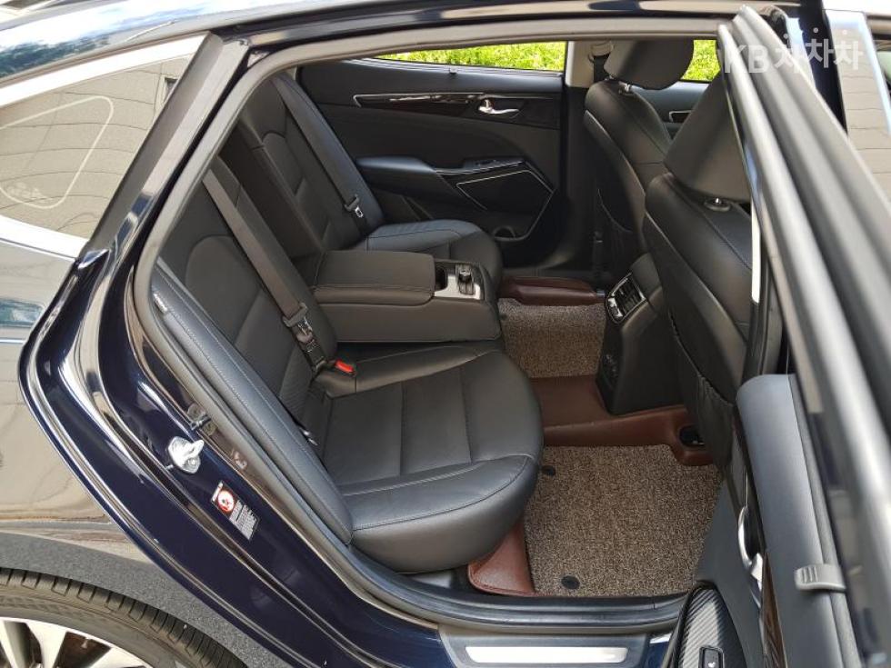 2018 - kia k7