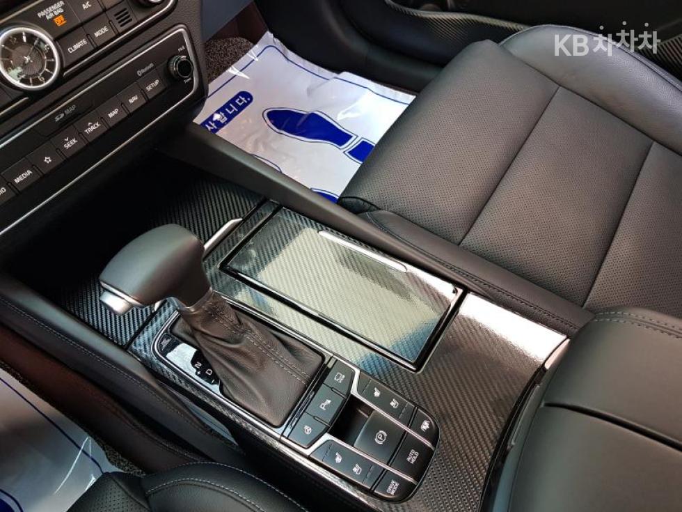 2018 - kia k7