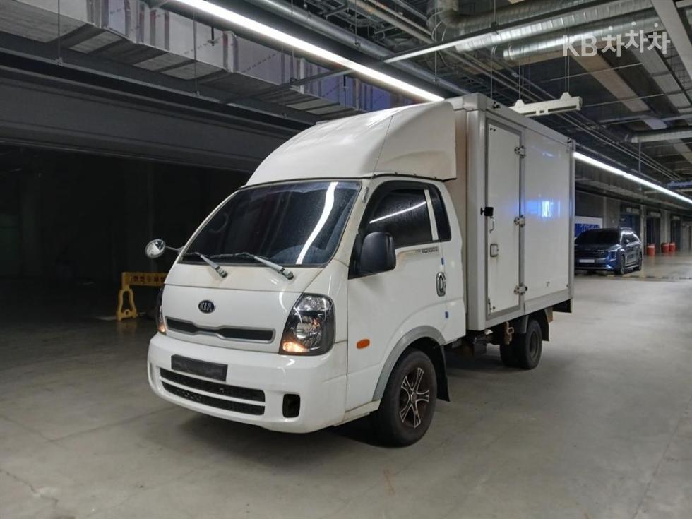 2012 - kia bongo iii