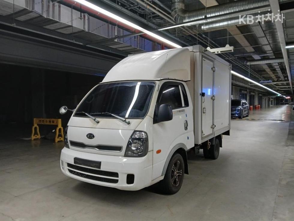 2012 - kia bongo iii