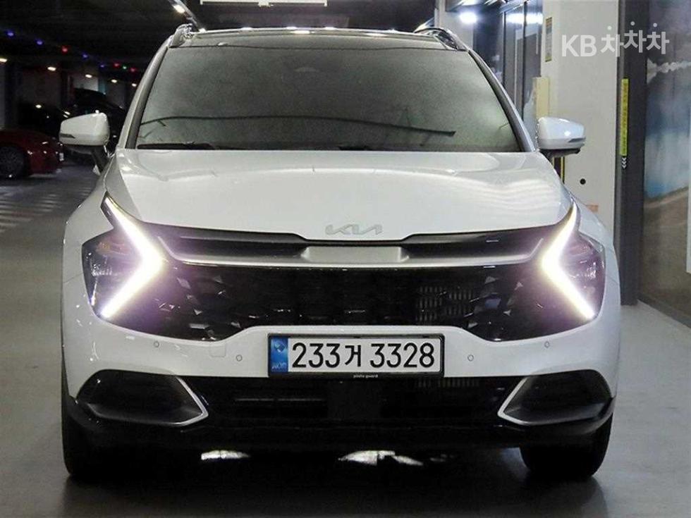 2023 - kia sportage