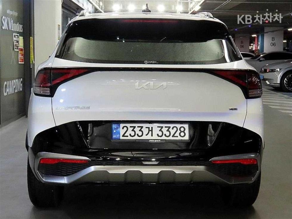 2023 - kia sportage