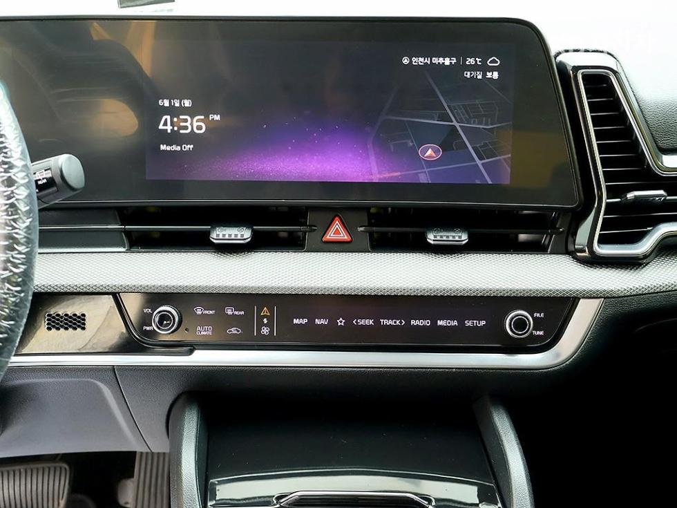 2023 - kia sportage