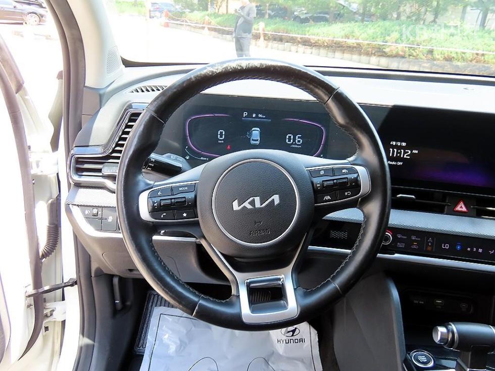 2022 - kia sportage