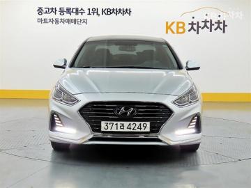 Hyundai Sonata 2.0 LPi 렌터카 — foto 1