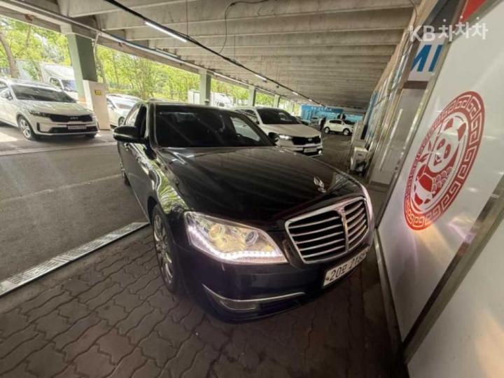 KG Mobility (Ssangyong) Chairman New W CW600 Prestige