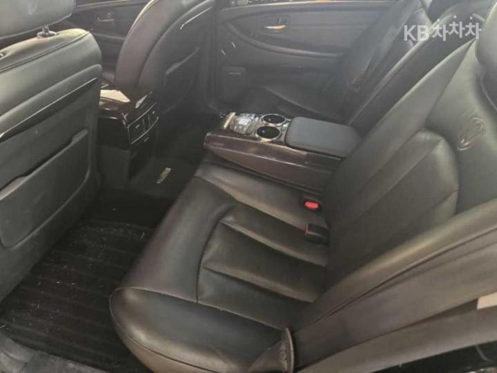 KG Mobility (Ssangyong) Chairman New W CW600 Prestige 10