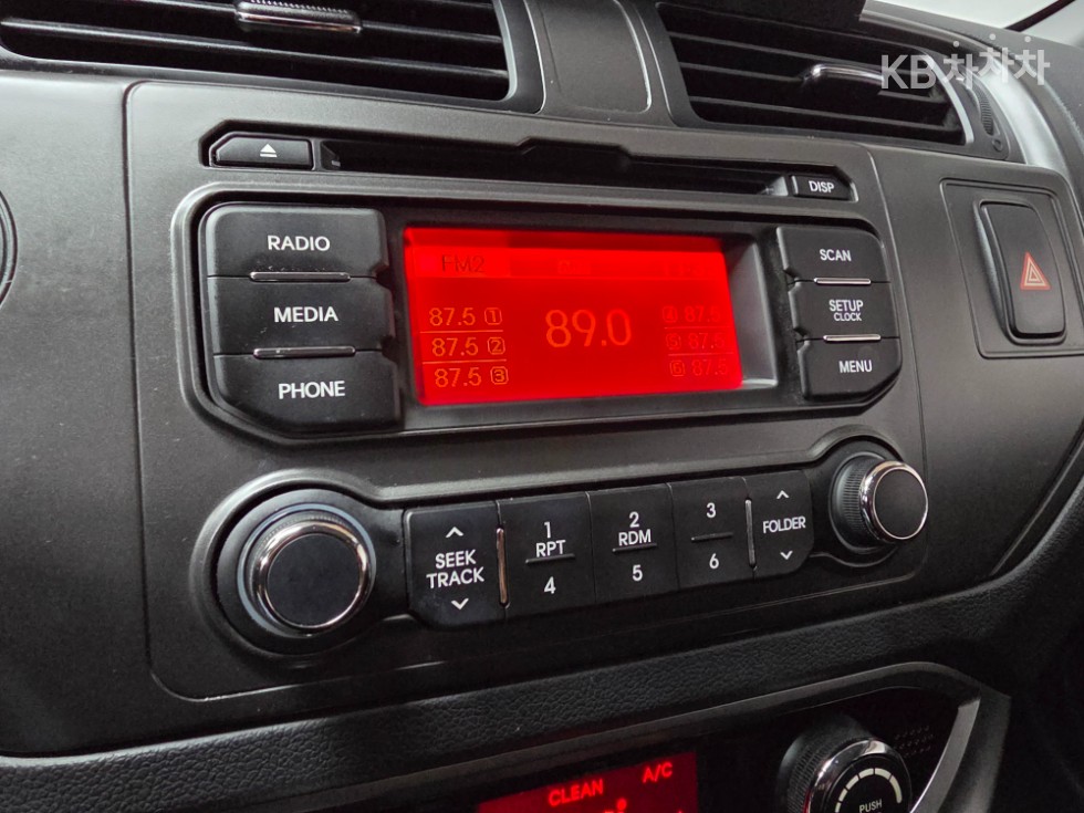 2014 - kia pride