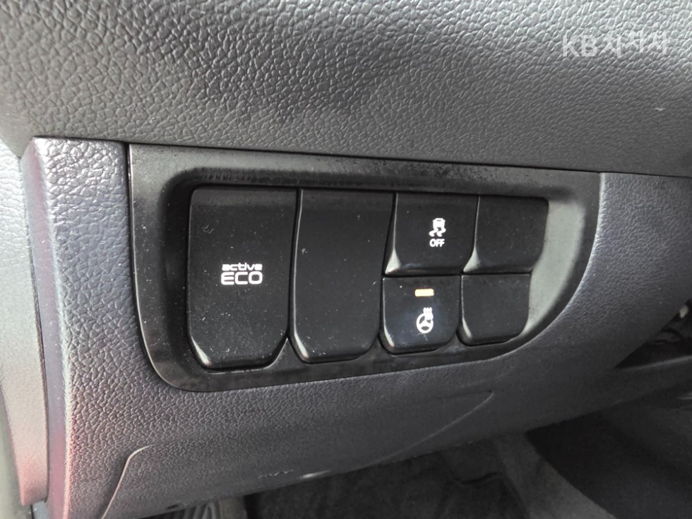2014 - kia pride