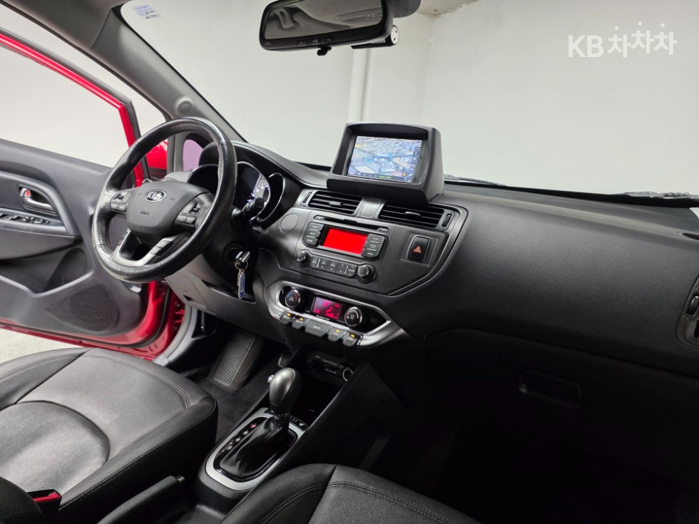 2014 - kia pride