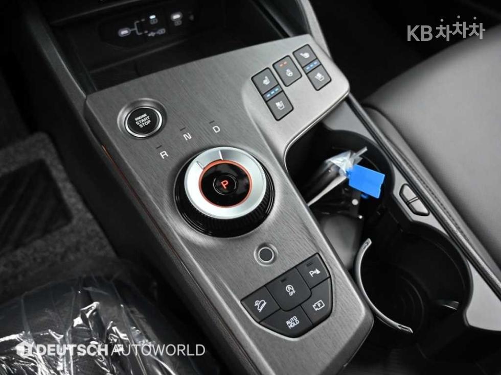 2025 - kia sportage