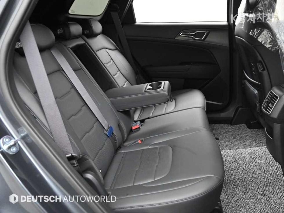 2025 - kia sportage