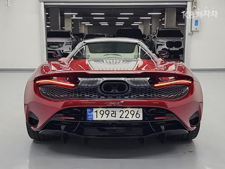 McLaren 750S — miniaturë 3