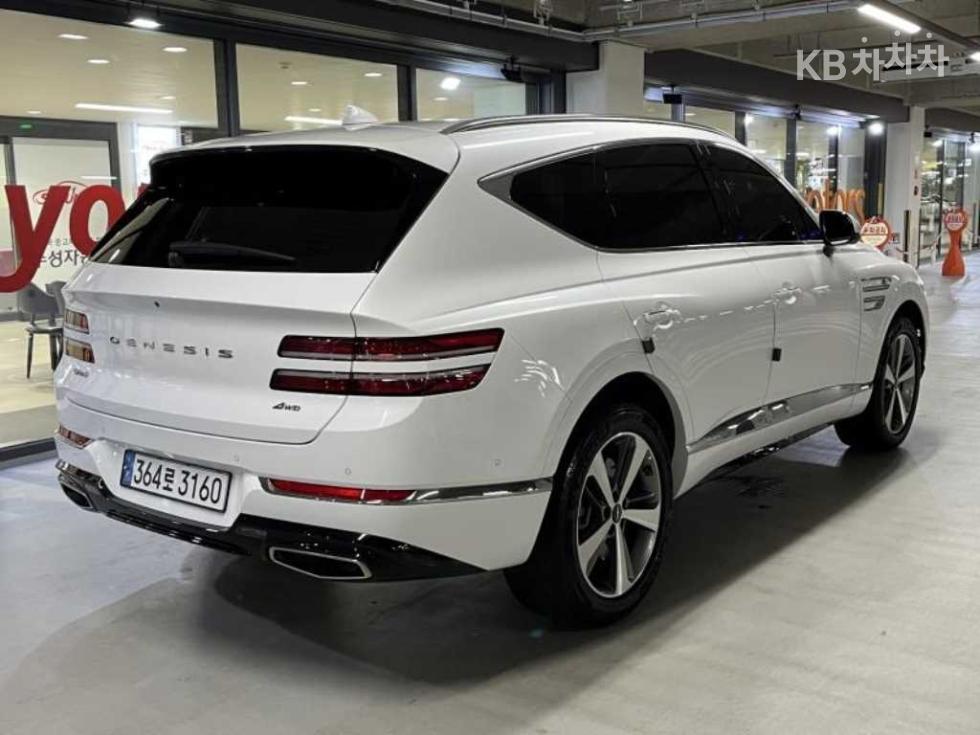 2022 Genesis GV80 photo