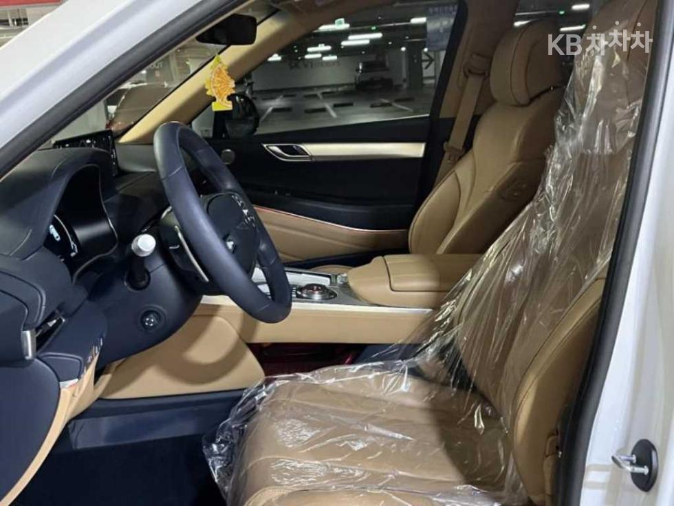 2022 Genesis GV80 photo