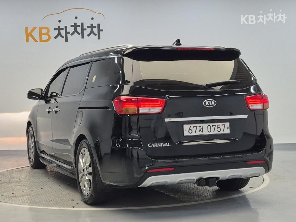 2016 - kia carnival