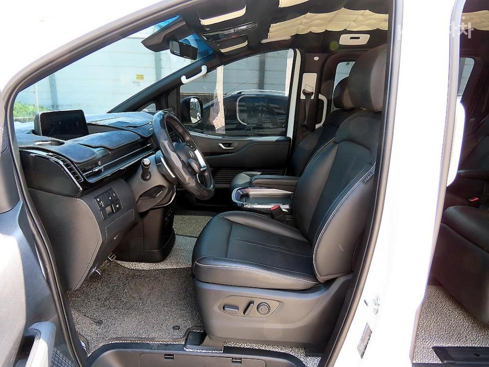 Hyundai Staria — miniaturë 5