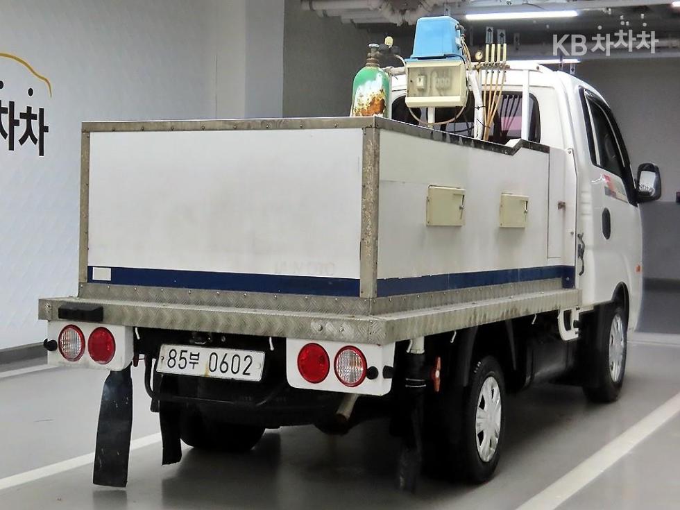2018 - kia bongo iii
