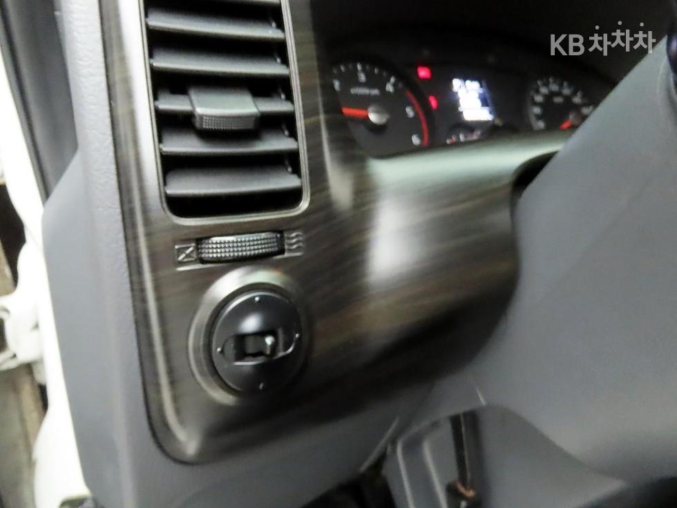 2018 - kia bongo iii