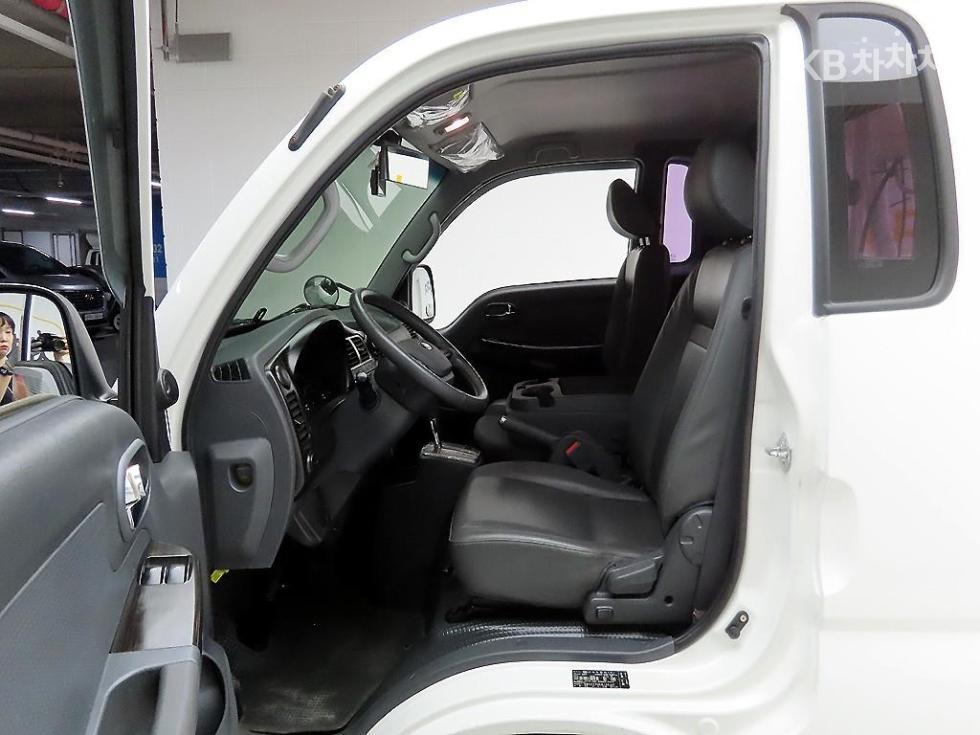 2018 - kia bongo iii