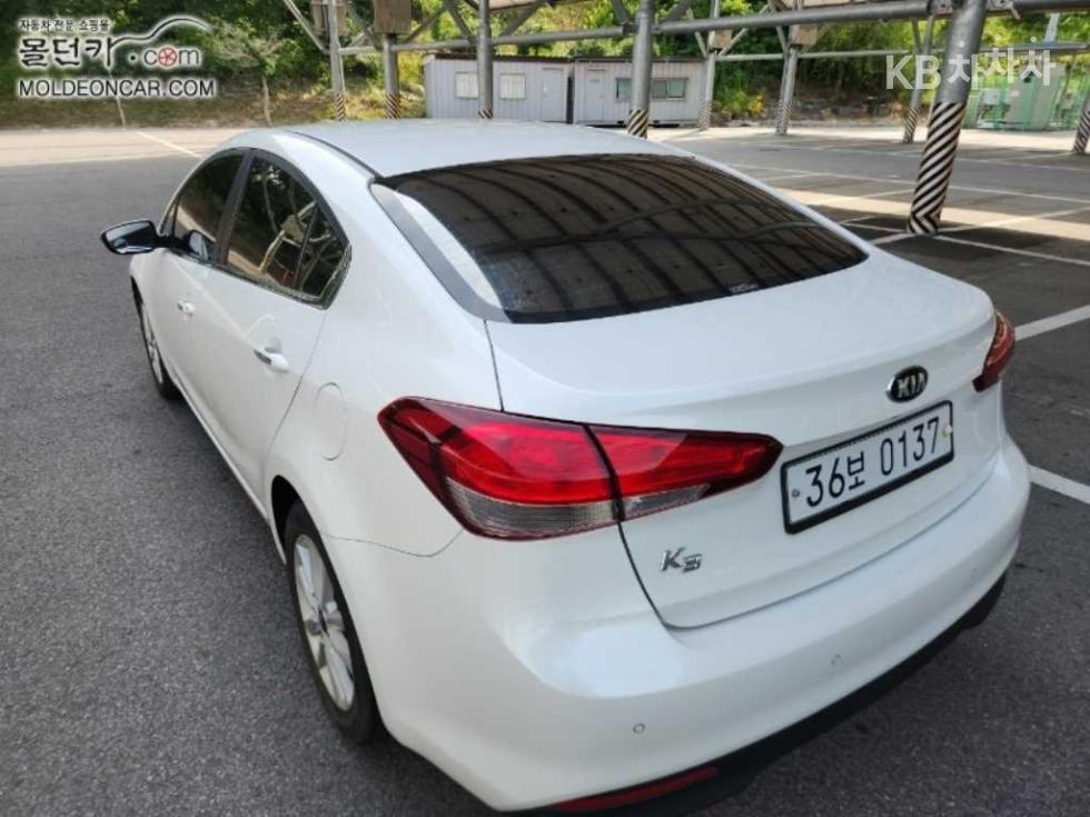 2017 - kia k3