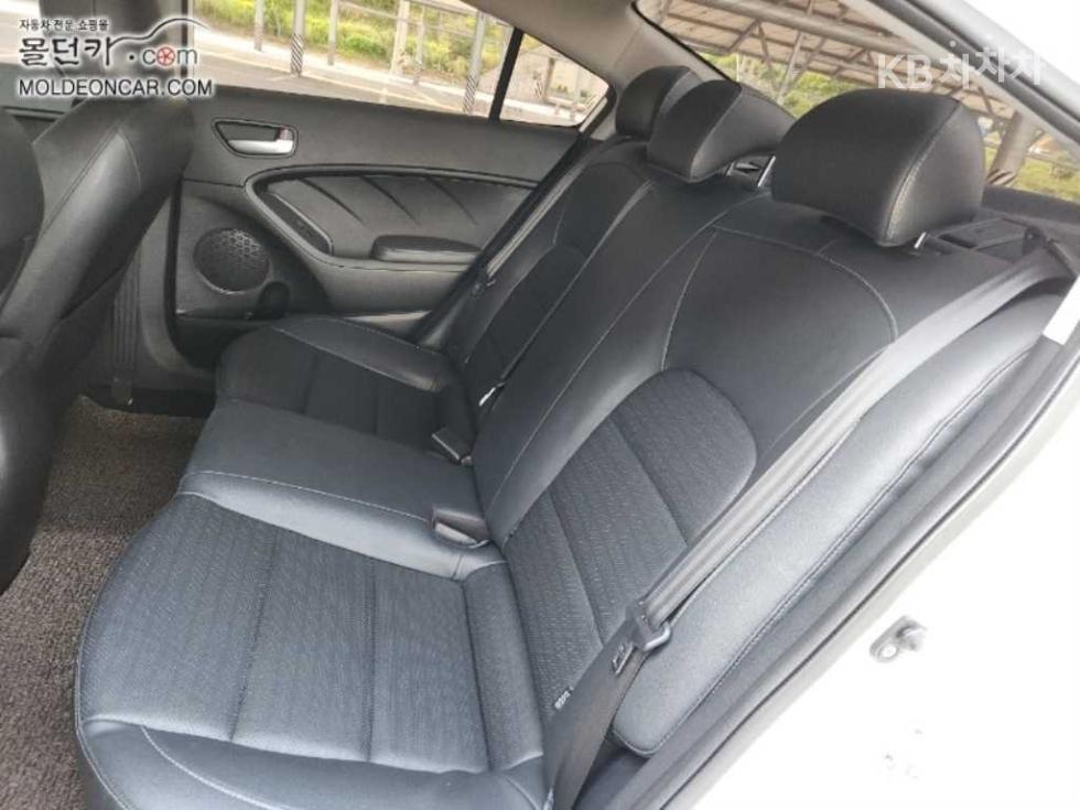 2017 - kia k3